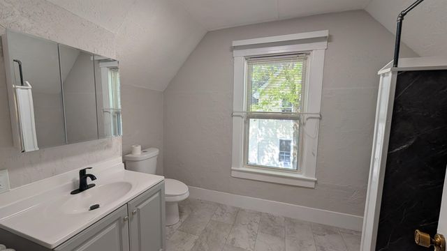 78 Pennacook Street, Manchester, NH 03104
