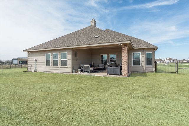 13505 Sage Meadow Circle, Sanger, TX 76266