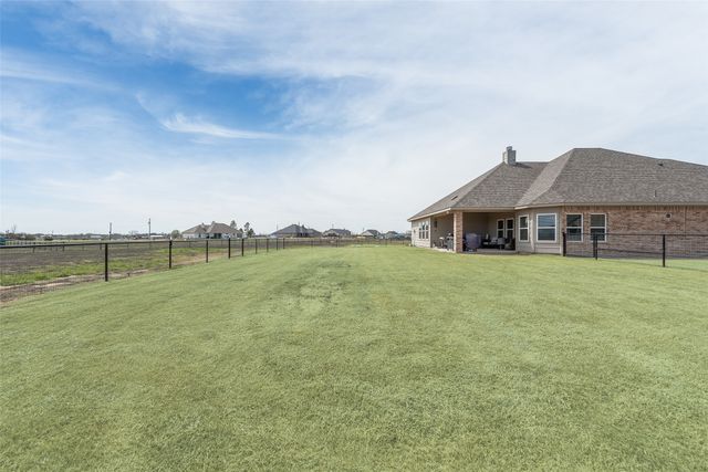 13505 Sage Meadow Circle, Sanger, TX 76266