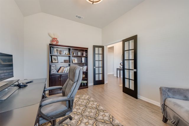 13505 Sage Meadow Circle, Sanger, TX 76266