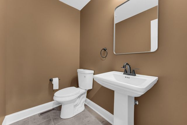 736 Cinnamon Teal Court, Hobart, IN 46342