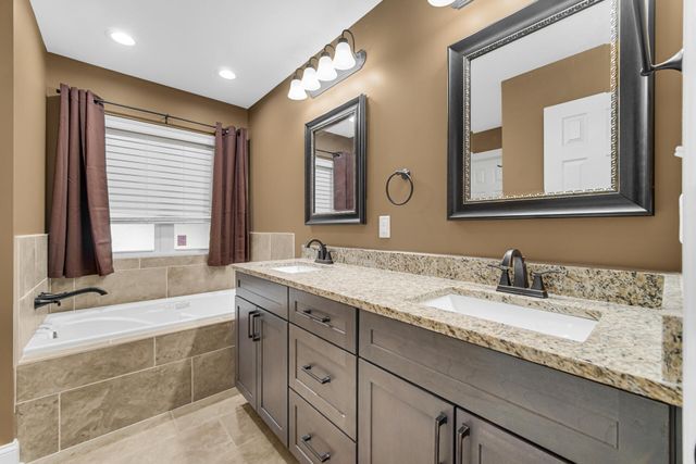 736 Cinnamon Teal Court, Hobart, IN 46342