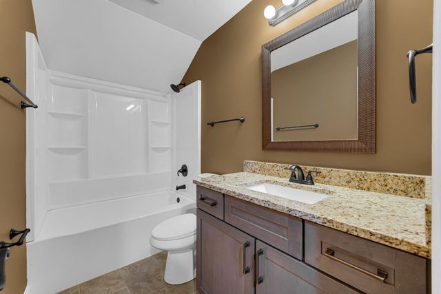 736 Cinnamon Teal Court, Hobart, IN 46342