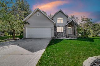 736 Cinnamon Teal Court, Hobart, IN 46342