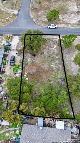 743 Ridgehaven, Canyon Lake, TX 78133