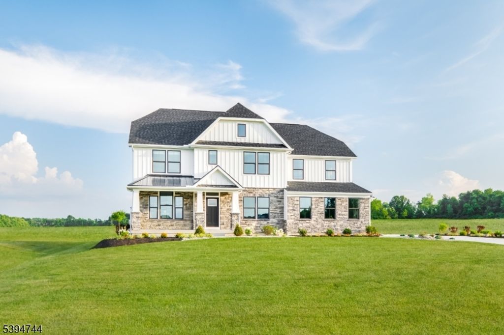 34 Race St, Union Twp., NJ 08867