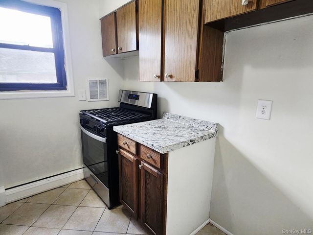 112 UNION Road 3L, Spring Valley, NY 10977