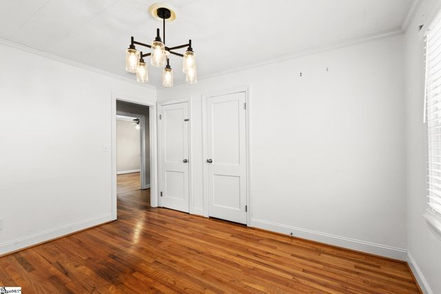 711 N Adair Street, Clinton, SC 29325