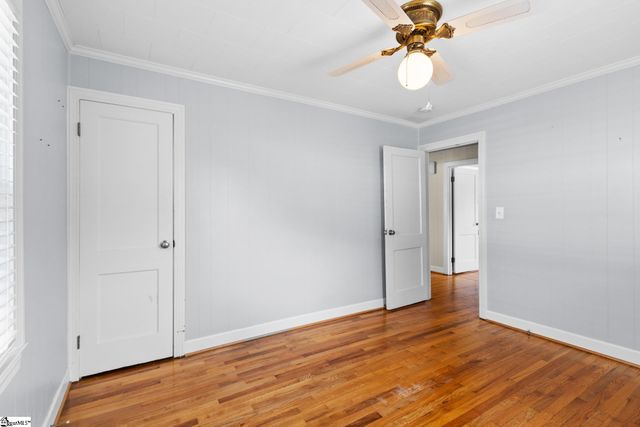 711 N Adair Street, Clinton, SC 29325