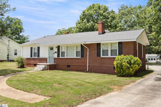 711 N Adair Street, Clinton, SC 29325