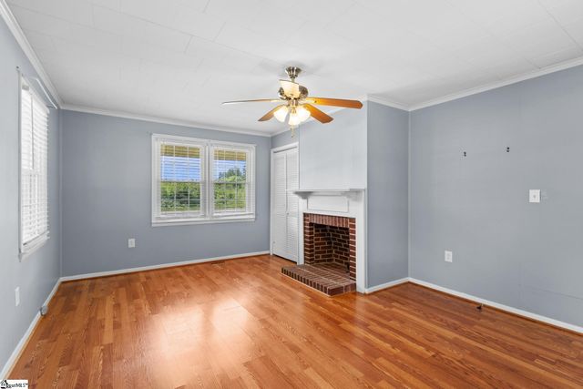 711 N Adair Street, Clinton, SC 29325