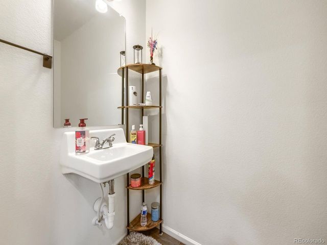 19990 E 40TH Ave 4, Denver, CO 80249