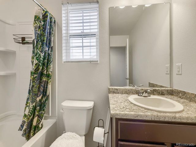 19990 E 40TH Ave 4, Denver, CO 80249