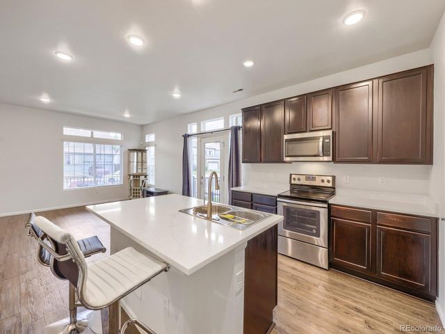 19990 E 40TH Ave 4, Denver, CO 80249
