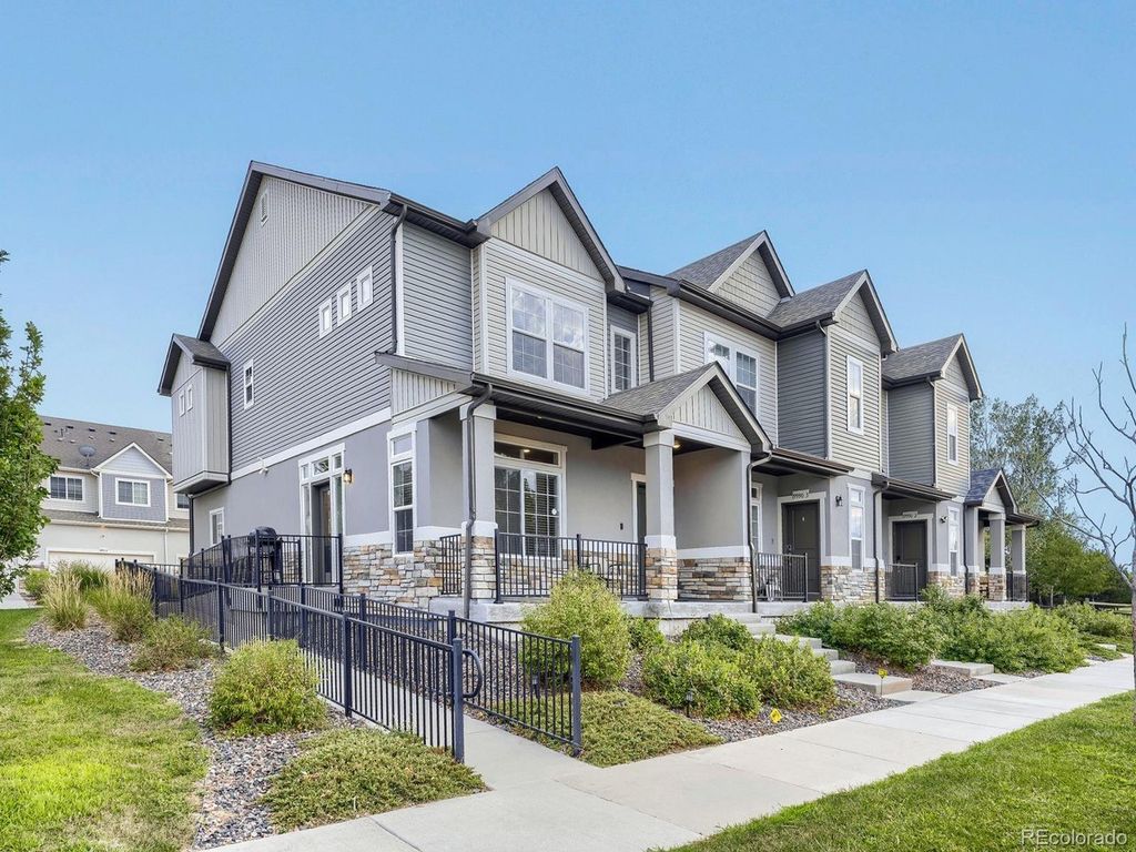 19990 E 40TH Ave 4, Denver, CO 80249