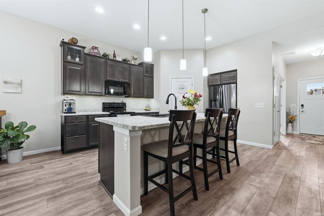 7633 Accio Cove, Fort Wayne, IN 46835