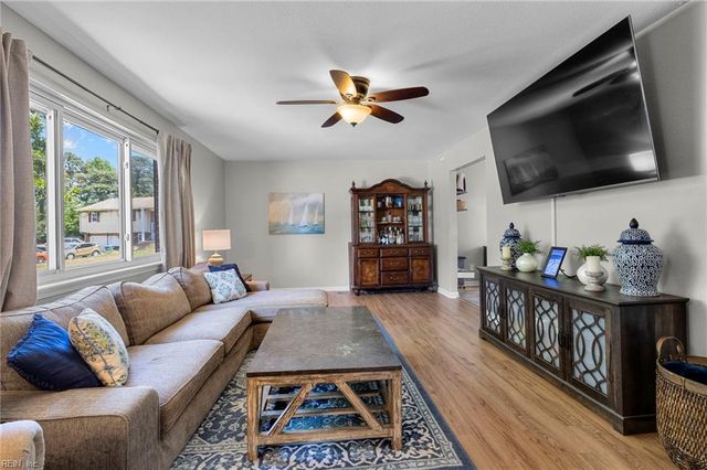1338 Acredale RD, Virginia Beach, VA 23464