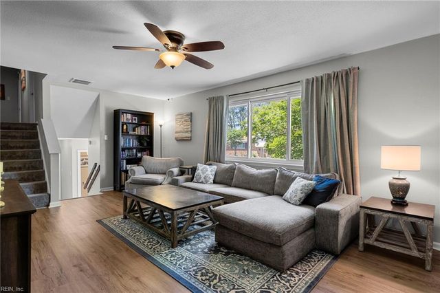 1338 Acredale RD, Virginia Beach, VA 23464