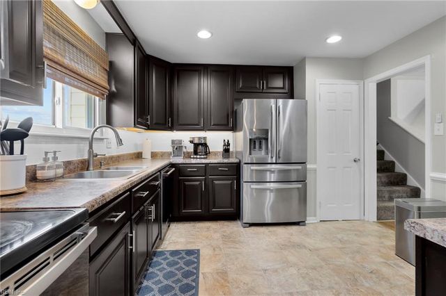 1338 Acredale RD, Virginia Beach, VA 23464