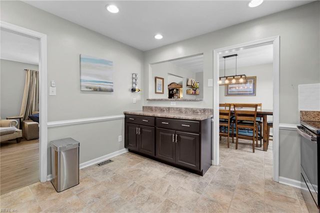 1338 Acredale RD, Virginia Beach, VA 23464