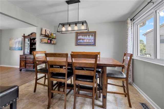 1338 Acredale RD, Virginia Beach, VA 23464