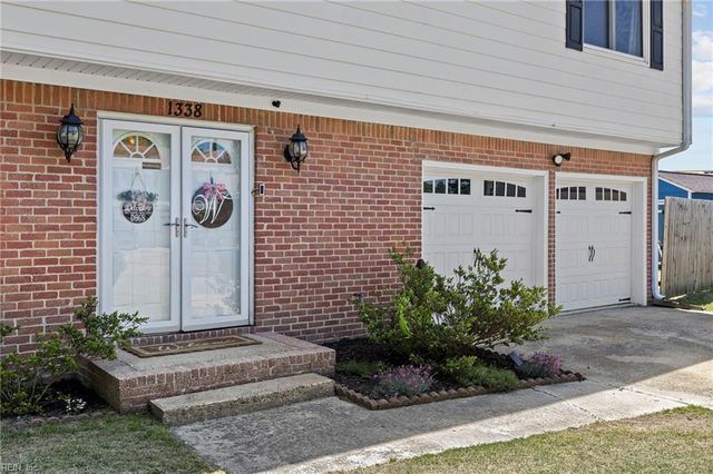 1338 Acredale RD, Virginia Beach, VA 23464