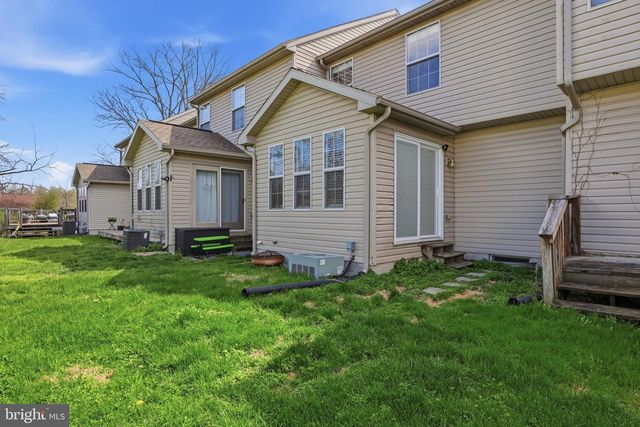 184 SARA LN, Hanover, PA 17331