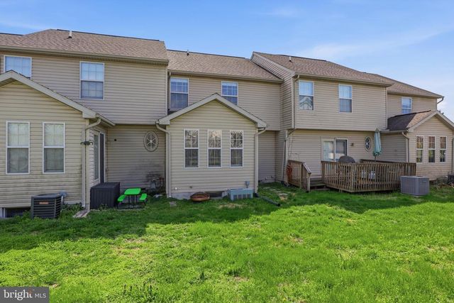 184 SARA LN, Hanover, PA 17331