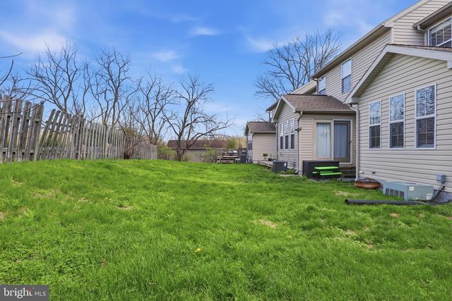 184 SARA LN, Hanover, PA 17331
