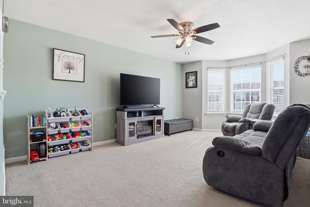 184 SARA LN, Hanover, PA 17331