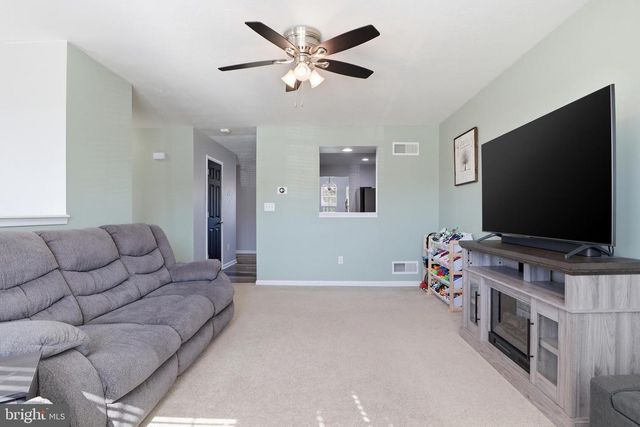 184 SARA LN, Hanover, PA 17331