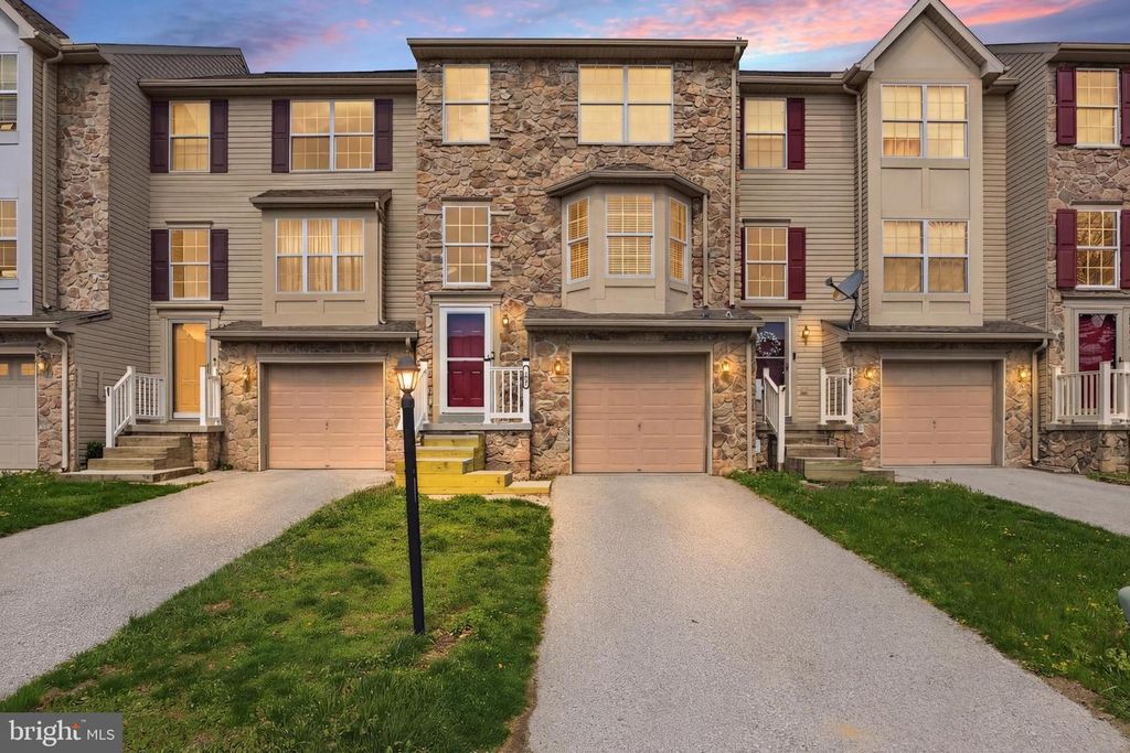 184 SARA LN, Hanover, PA 17331