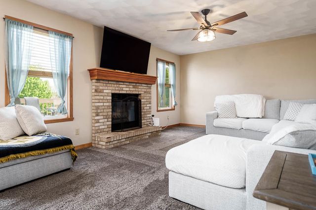 10945 MEADOWSWEET Lane, Roscoe, IL 61073