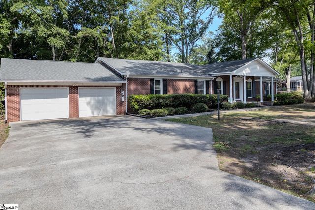501 Cunningham Road, Taylors, SC 29687