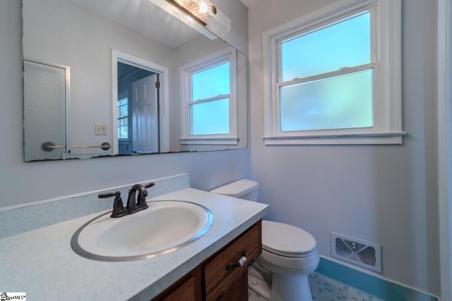501 Cunningham Road, Taylors, SC 29687