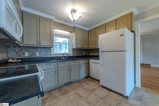 501 Cunningham Road, Taylors, SC 29687