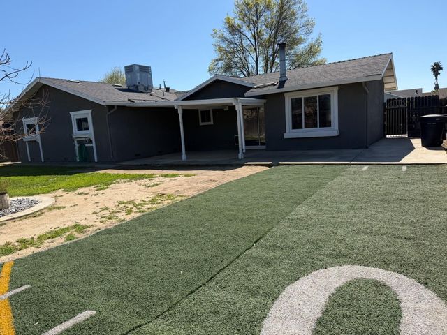 1547 Patchett Dr, Newman, CA 95360