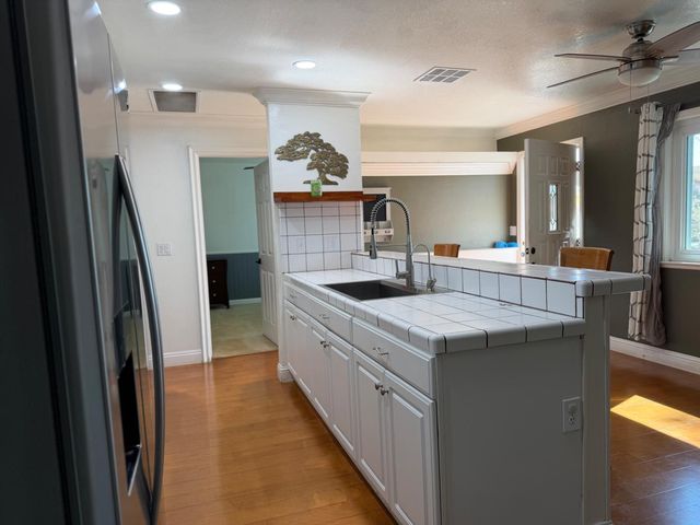 1547 Patchett Dr, Newman, CA 95360