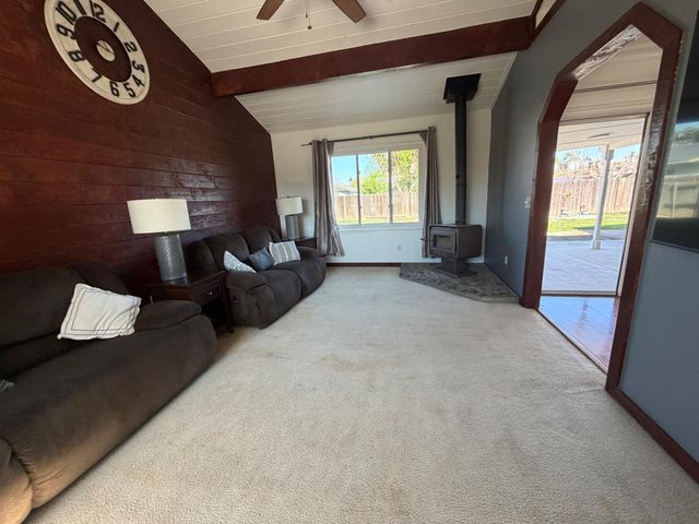 1547 Patchett Dr, Newman, CA 95360