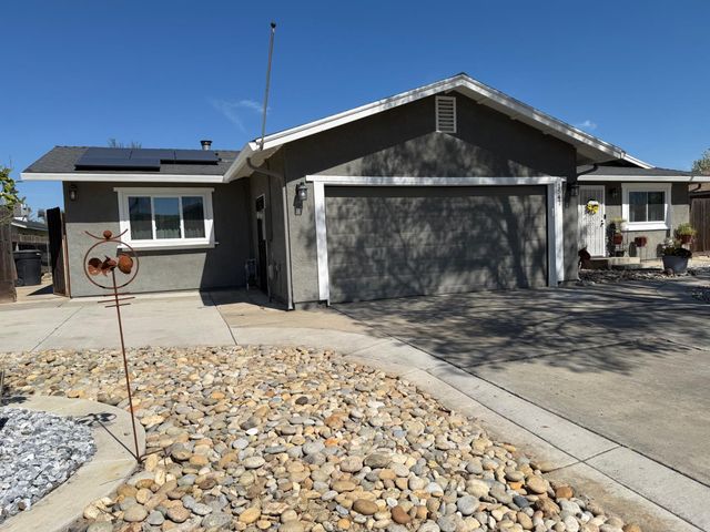 1547 Patchett Dr, Newman, CA 95360