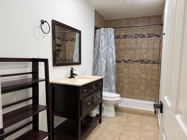 1547 Patchett Dr, Newman, CA 95360