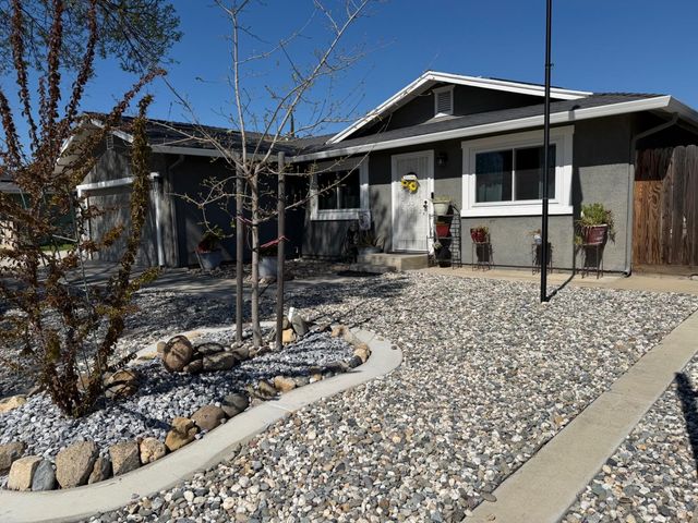 1547 Patchett Dr, Newman, CA 95360