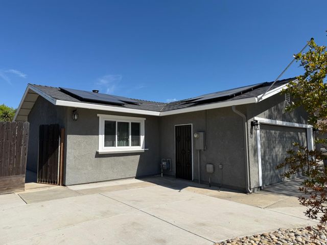 1547 Patchett Dr, Newman, CA 95360