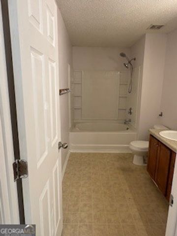 230 Shenandoah Drive, Riverdale, GA 30274