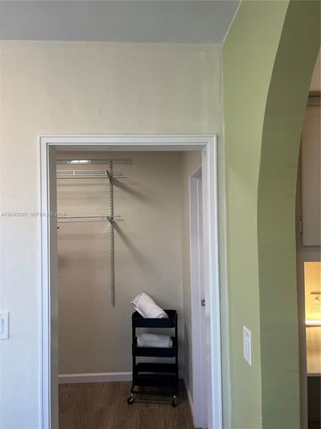 7720 Harding Avenue 8, Miami Beach, FL 33141