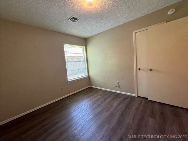 3914 S 125th East Avenue, Tulsa, OK 74146