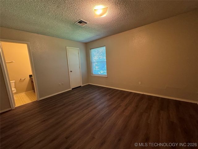 3914 S 125th East Avenue, Tulsa, OK 74146