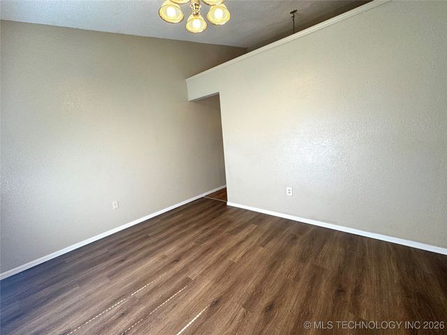 3914 S 125th East Avenue, Tulsa, OK 74146