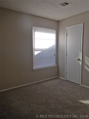 3914 S 125th East Avenue, Tulsa, OK 74146