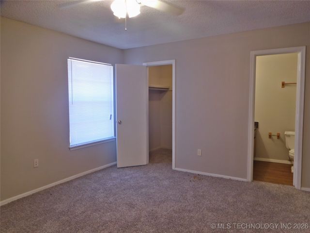 3914 S 125th East Avenue, Tulsa, OK 74146